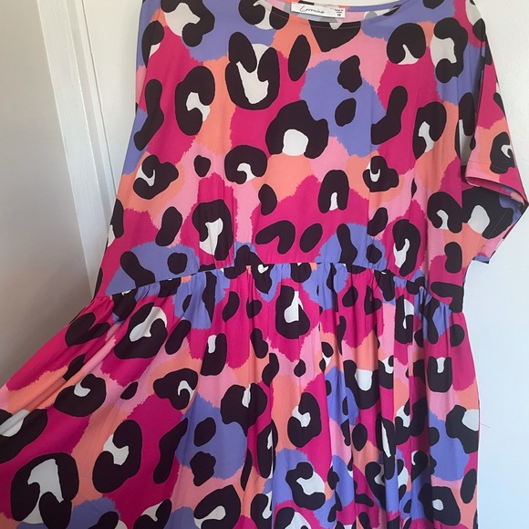 ✨Host Pick✨ Freya Bright Animal Dress - Size 18 (Plus Size) - Picture 3 of 7